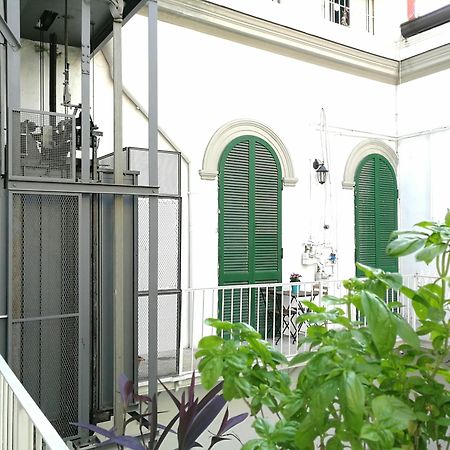 Toledostation B&B نابولي المظهر الخارجي الصورة