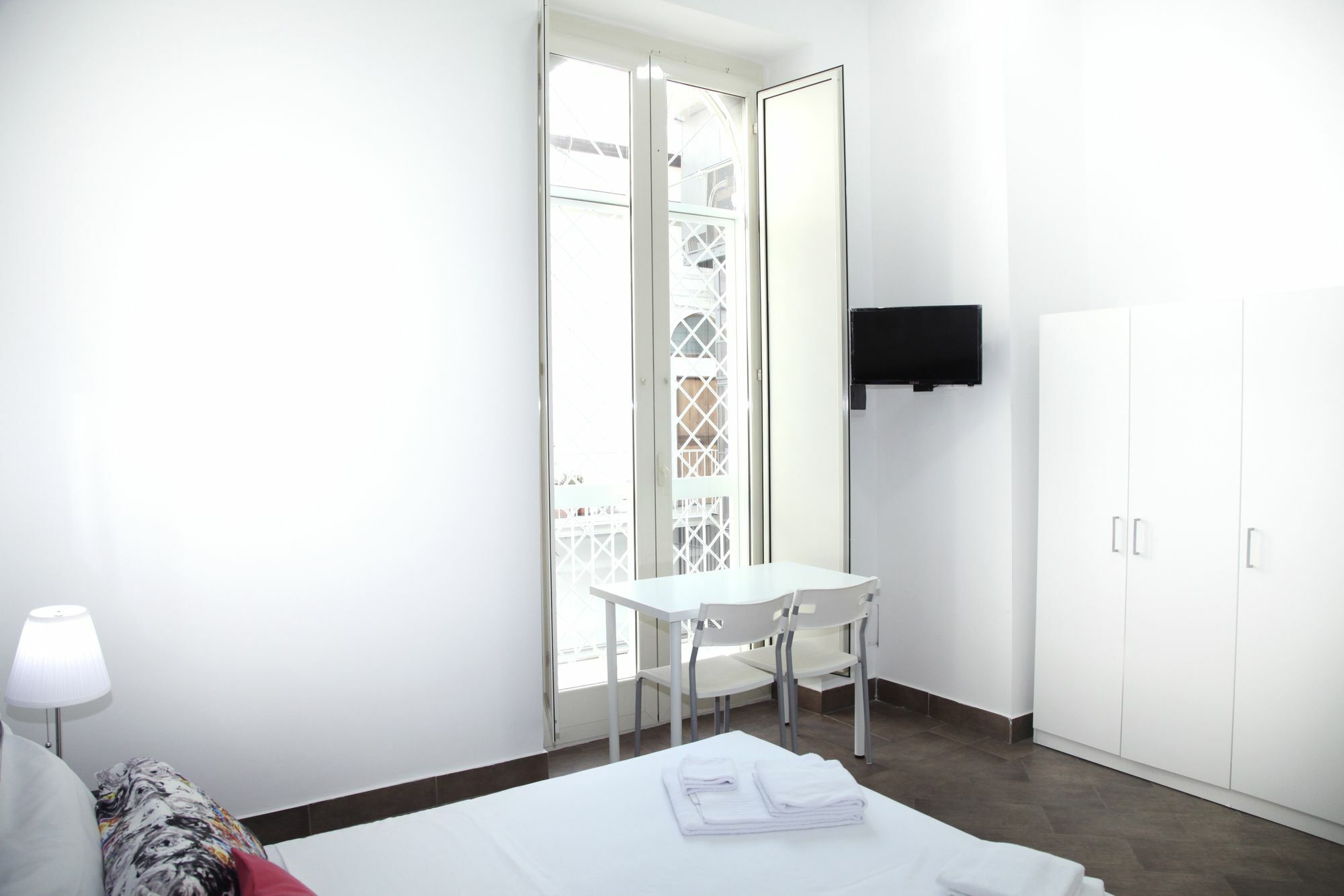 Toledostation B&B نابولي المظهر الخارجي الصورة