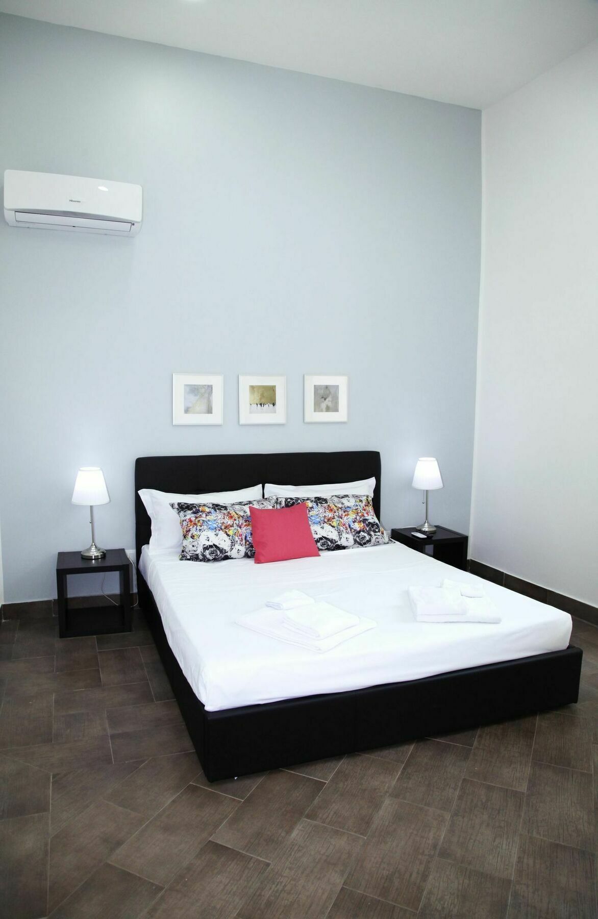 Toledostation B&B نابولي المظهر الخارجي الصورة