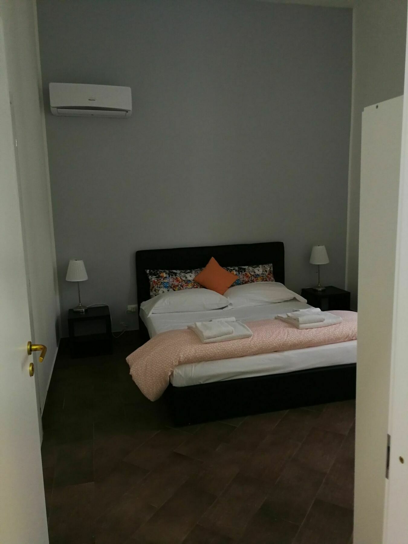 Toledostation B&B نابولي المظهر الخارجي الصورة